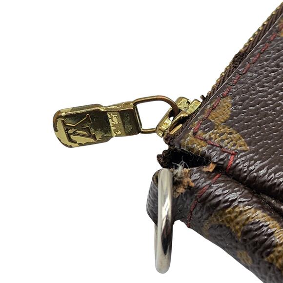 Louis Vuitton 2005 Takashi Murakami Monogram Cherry Pochette Accessoires Clutch - Picture 5 of 7